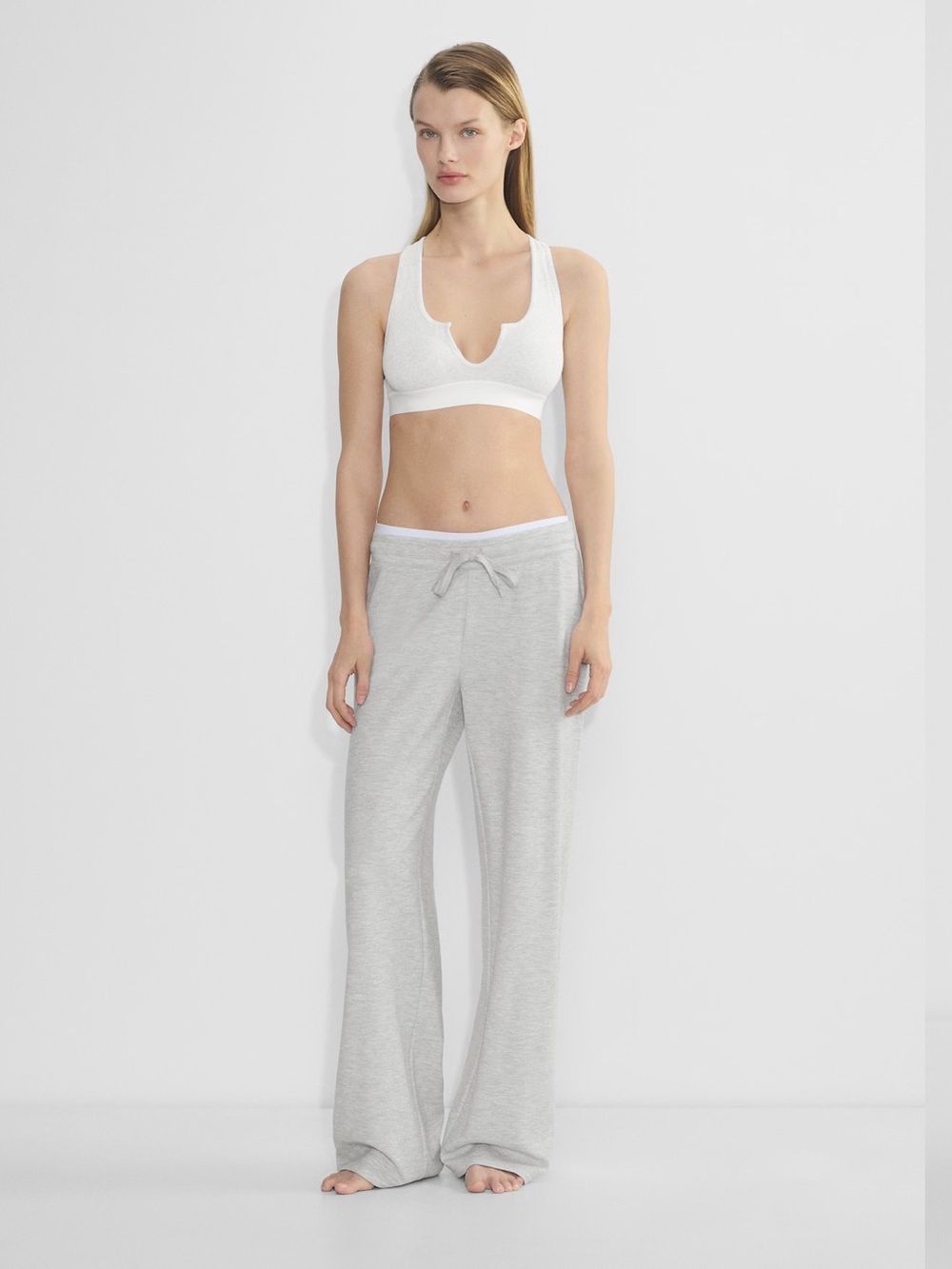 ARITZIA TNA Light Gray Wide-Leg Sweatpants women’s medium